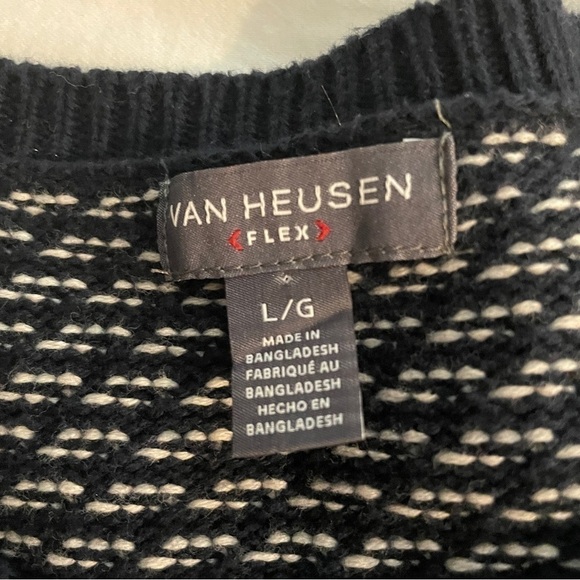 Van Heusen Navy Patterned Crew Neck - Picture 4 of 6